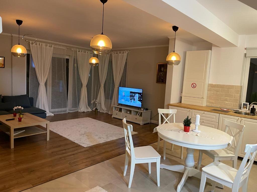 Beautiful Colors Residence Villa Otopeni Ngoại thất bức ảnh